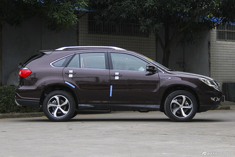 2016款比亚迪S7 2.0T自动旗舰型Plus