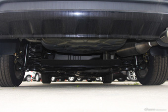 2016款众泰Z300 1.5L手动豪华型