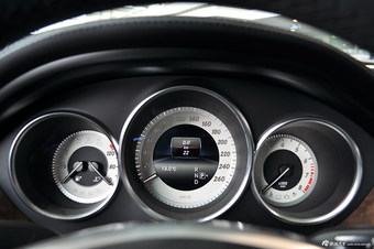 2012款奔驰CLS350