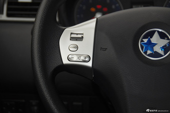 2015款启辰R50X 1.6L自动豪华版