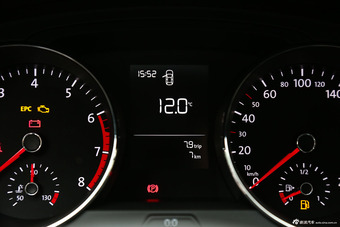 2015款凌渡1.4T手动风尚型230