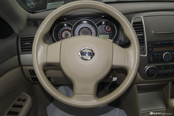 2012款轩逸 1.6L手动经典EX舒适版