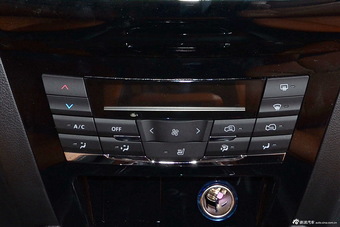 2016款北汽威旺S50 1.5T欢动尊贵型