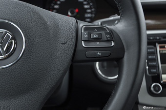 2015款迈腾2.0TSI旗舰型