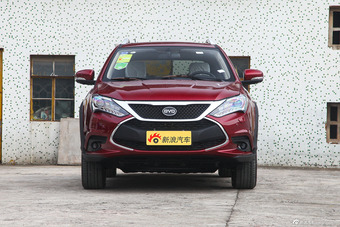 2015款比亚迪唐2.0T自动四驱旗舰型