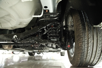 2014款福美来M5 1.6L手动时尚型