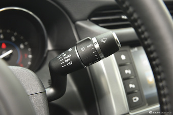 2015款捷豹XF 3.0自动SC R-Sport 风华版