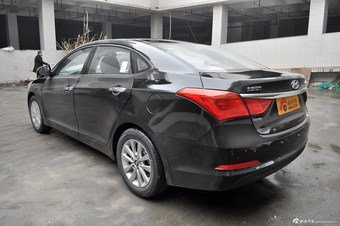 2013款名图1.8GLS自动智能型幻影黑