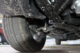 2015款奔腾X80 1.8T自动运动型