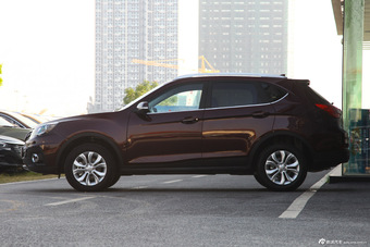 2015款传祺GS5 Super 2.0L手动两驱舒适版