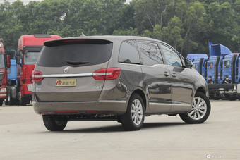2014款GL8商务车2.4L自动LT豪华商务行政版