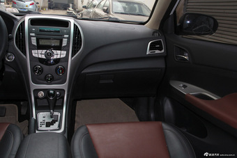 2015款比亚迪全新F3节能版1.5L自动豪华型