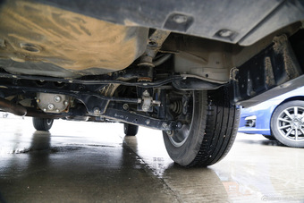 2015款傲虎2.5L自动豪华导航版