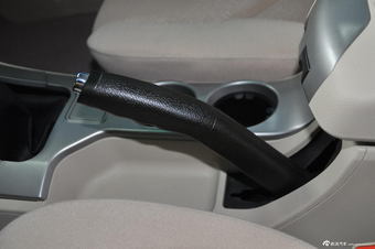 2012款奥轩G5 2.4L手动精英版四驱