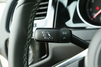 2016款高尔夫1.4T自动R-Line