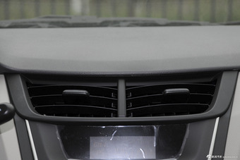 2015款赛欧3 1.3L手动理想版