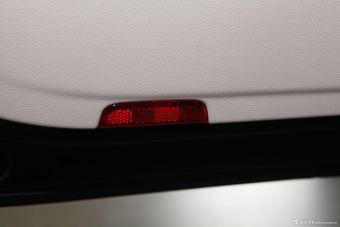 2013款迈腾1.8TSI领先型