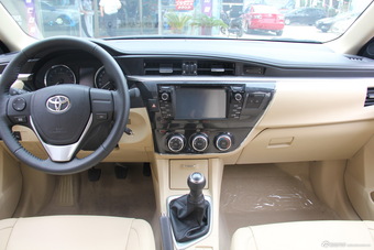 2014款卡罗拉1.6L手动GL-i真皮版