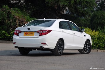 2015款比亚迪G5 1.5TI手动尊贵型