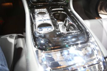 2015上海车展：捷豹XJL
