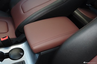 2015款第二代瑞风S5 2.0T 自动豪华型