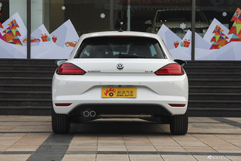 2015款尚酷2.0T自动豪华版