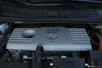 2014款雷克萨斯CT 1.8L自动200h F-Sport单色