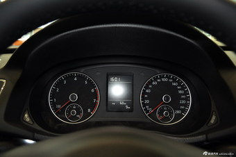 2014款 新帕萨特 1.8TSI DSG 尊荣版