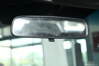 2014款索纳塔八 2.4L 自动豪华版 国IV