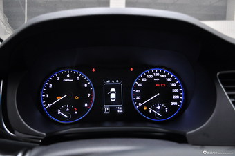 2013款名图1.8GLS自动智能型梦幻银