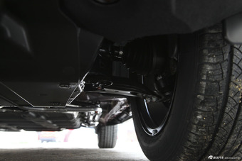 2015款比亚迪唐2.0T自动四驱旗舰型