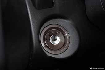 2015款宝骏560 1.8L手动精英型