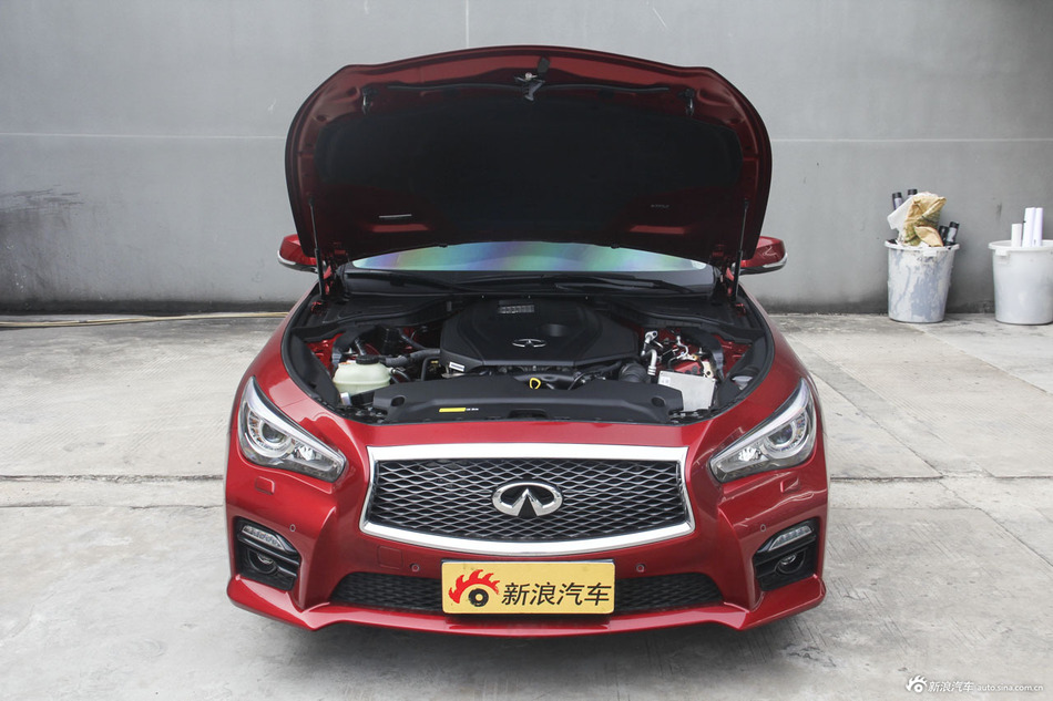 2015款英菲尼迪Q50L 2.0T自动运动版