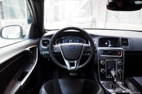 2015款沃尔沃V60 2.0T T5智雅个性运动版