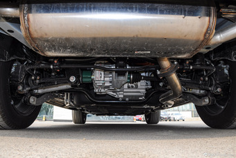 2015款比亚迪唐2.0T自动四驱尊贵型