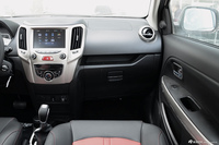 2016款哈弗H1 1.5L自动舒适型红标