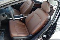 2016款奔腾B90 1.8T自动尊贵型十周年纪念版