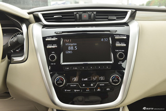 2015款楼兰 2.5L自动XL两驱智尚版