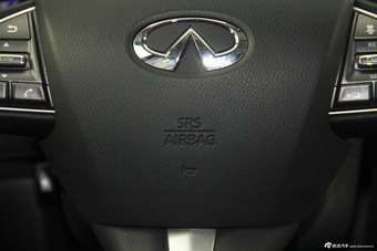 2015款英菲尼迪Q50L 2.0T自动豪华型