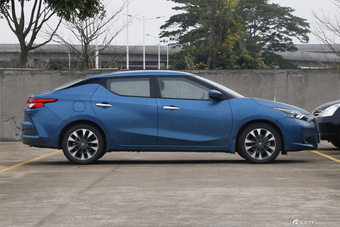 2016款LANNIA蓝鸟1.6L自动高能版