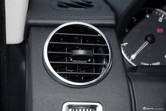 2016款第四代发现3.0T自动V6 SC SE