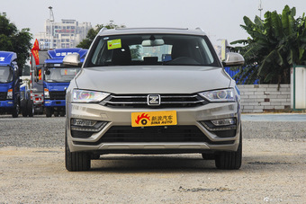 2016款众泰SR7 1.5T自动魔方之心版