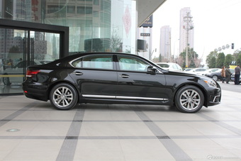 2014款雷克萨斯LS460L到店实拍