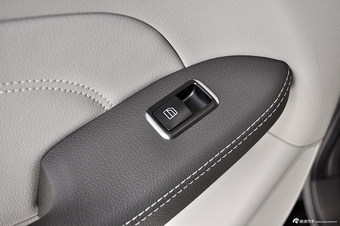 2014款奔驰ML320 4MATIC