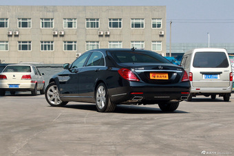 2015款奔驰S400L到店实拍