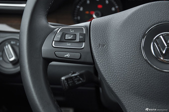 2015款迈腾2.0TSI旗舰型