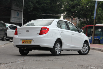 2015款奇瑞E3 1.5L手动风尚型