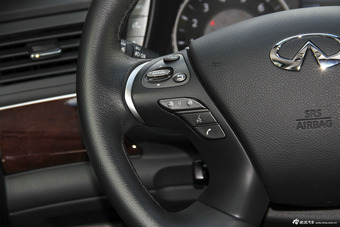 2015款英菲尼迪Q70L 2.5L奢华版