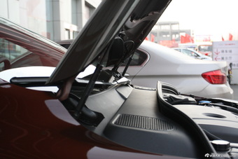 2014款改版沃尔沃XC60到店实拍