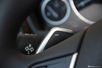 2015款宝马3系328LI豪华设计套装